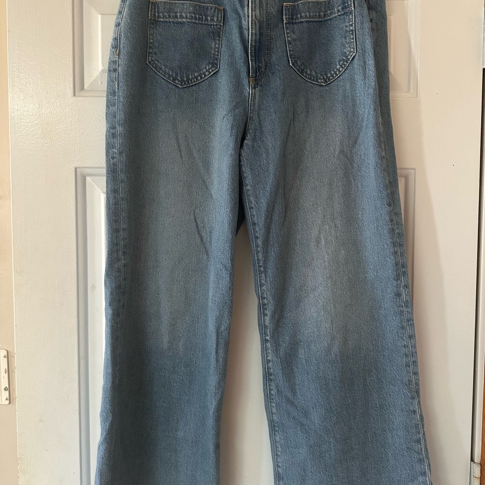 Ann Taylor Wide Leg Jeans with patch pockets size 10P. - Picture 4 of 14